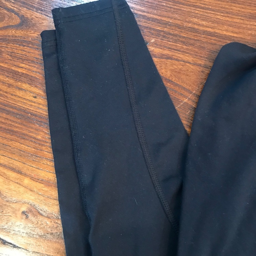 👟Under Armour Workout Leggings - Picture 2 of 6